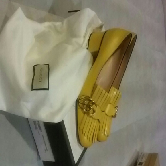 Shoe - Picture 3 of 3