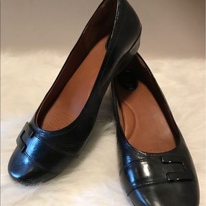 Clarks artesian leather shoes size 10 wide