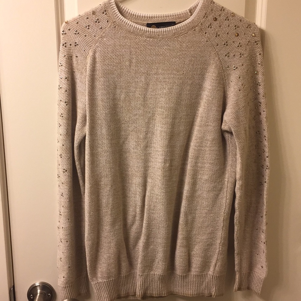 Neutral sweater