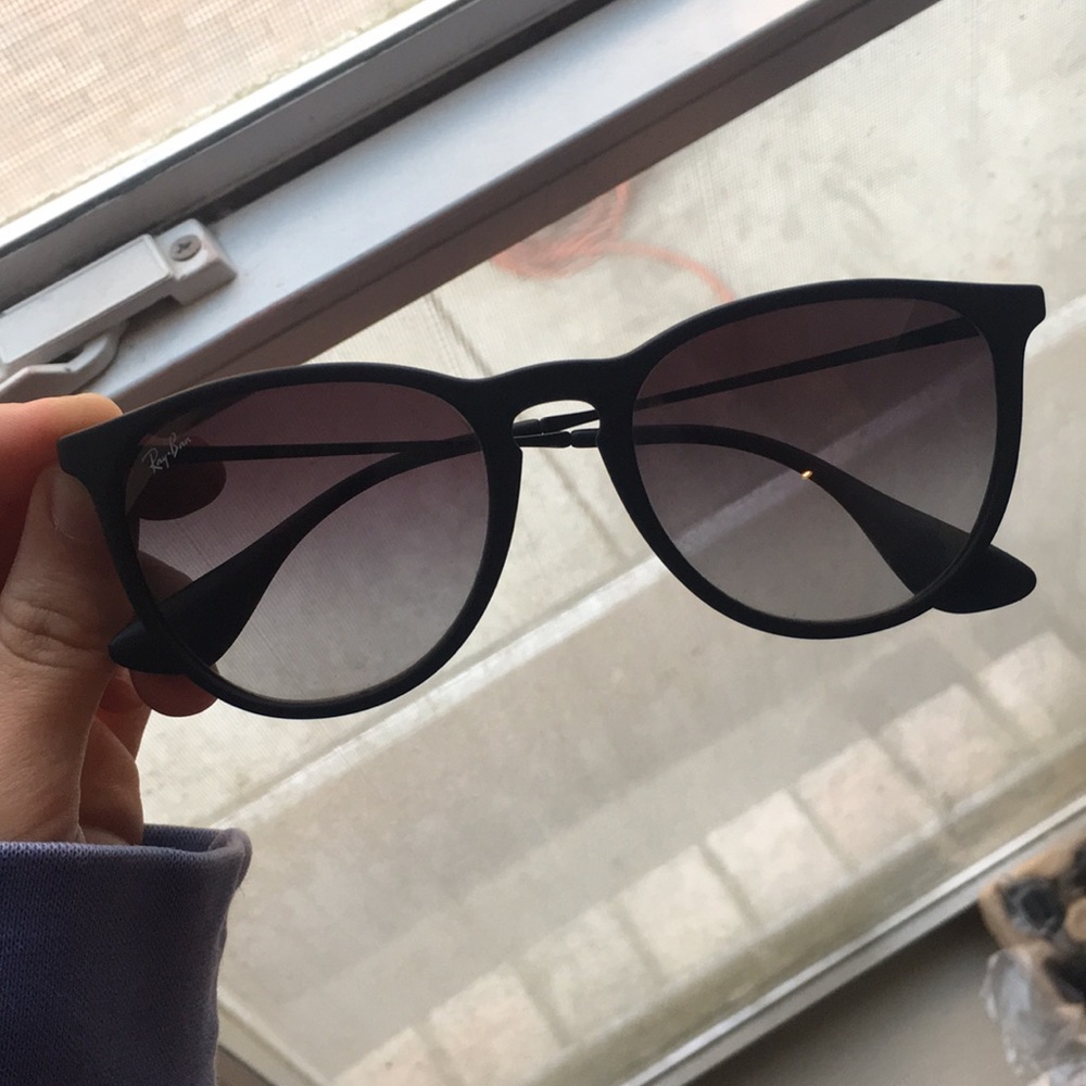 Ray Ban Erika Classic Sunglasses