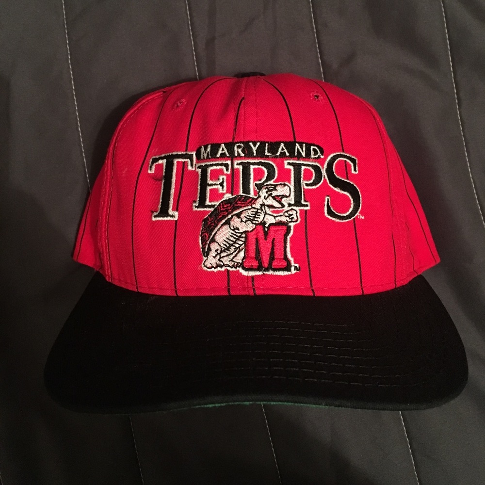 VINTAGE University of Maryland Snapback