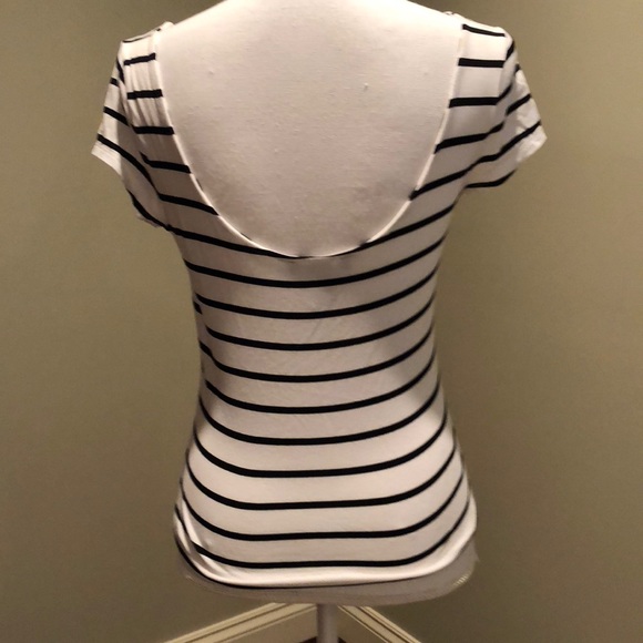 Top - Picture 2 of 2