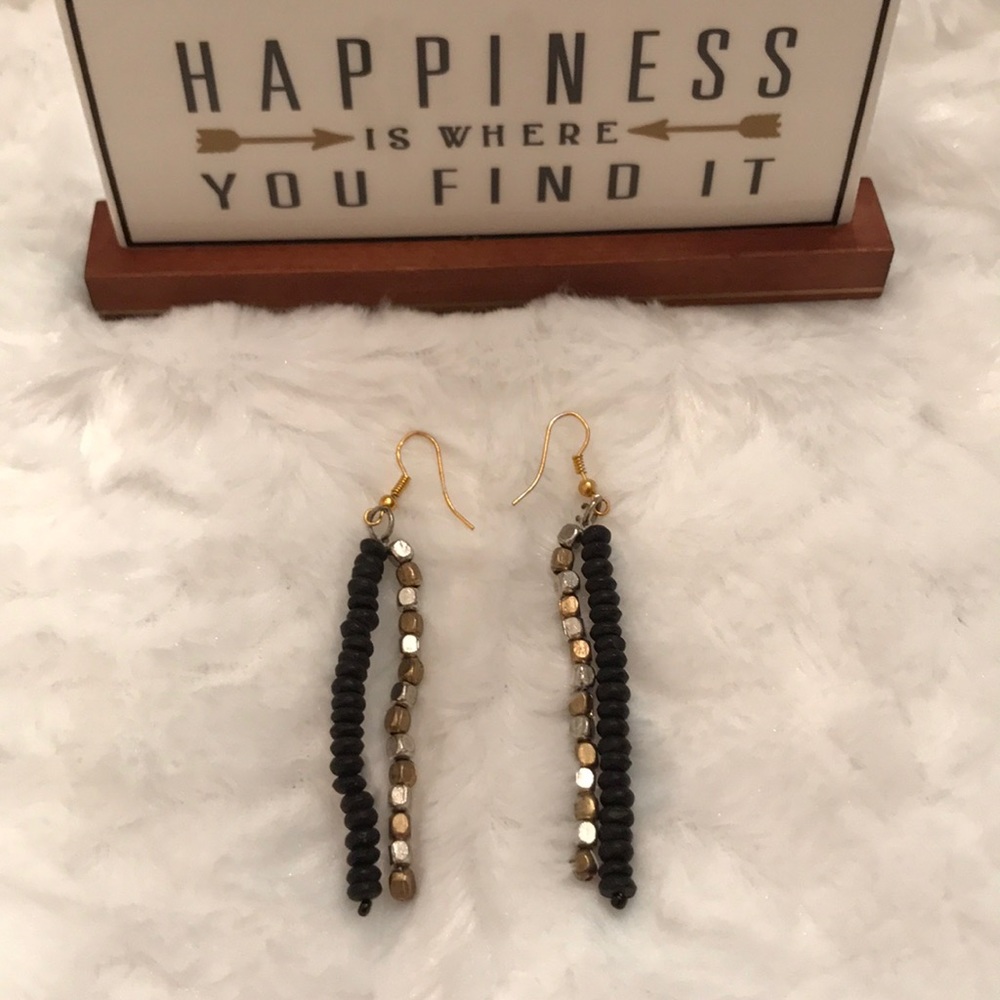 Two-tone dangling earrings 🌹