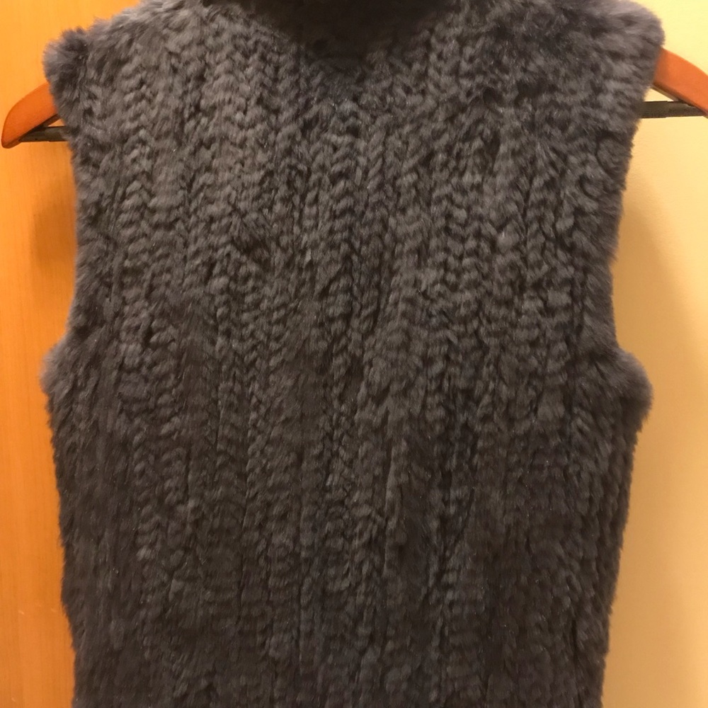 Navy Fur Vest bu June - Picture 5 of 7