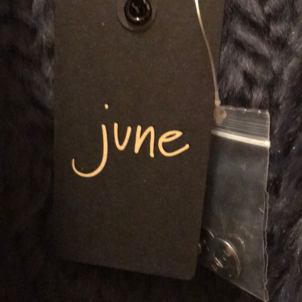 Navy Fur Vest bu June - Picture 7 of 7