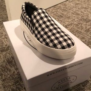 Steve Madden Black and White Shoes