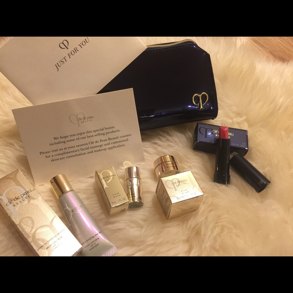 Cle de peau Radiant Trio Collection