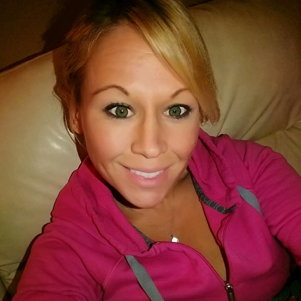 Meet your Posher, Stacy