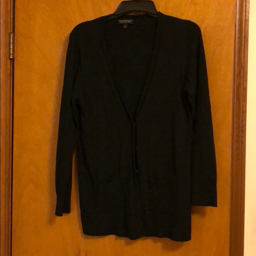 Black 3/4 sleeve BANANA Republic cardigan