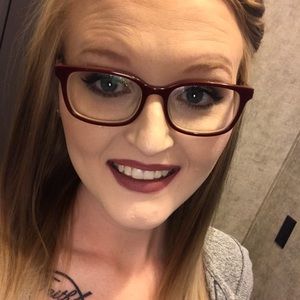 Meet your Posher, Mallory