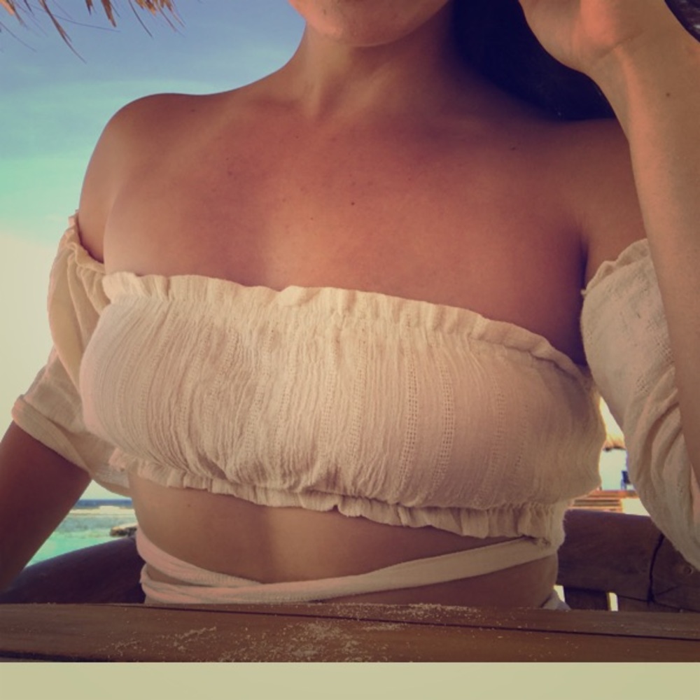 Super Cute wrap Crop Top! 💓