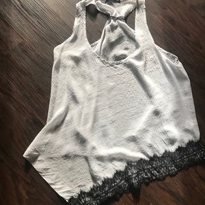 Asymmetrical flowy blouse by peppermint