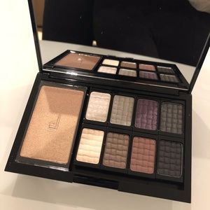 DOUCCE Freematic Eyeshadow Pro Palette