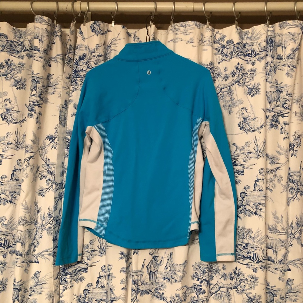 Lululemon slim fit jacket - Picture 2 of 5