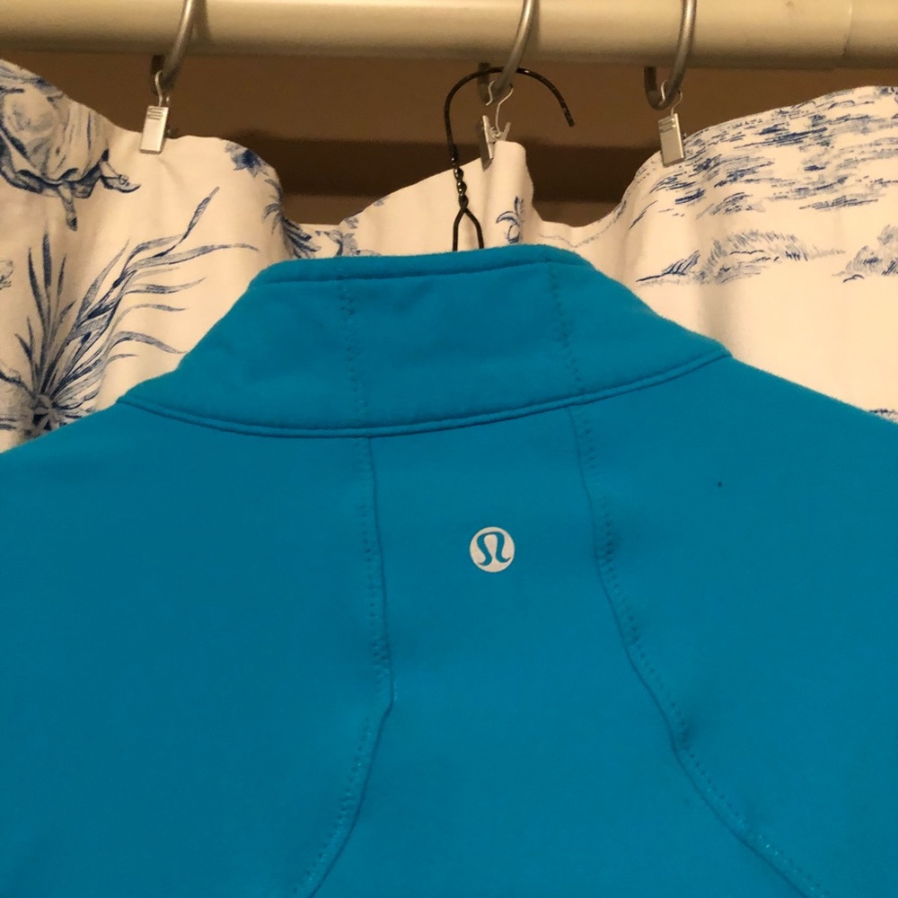 Lululemon slim fit jacket - Picture 5 of 5