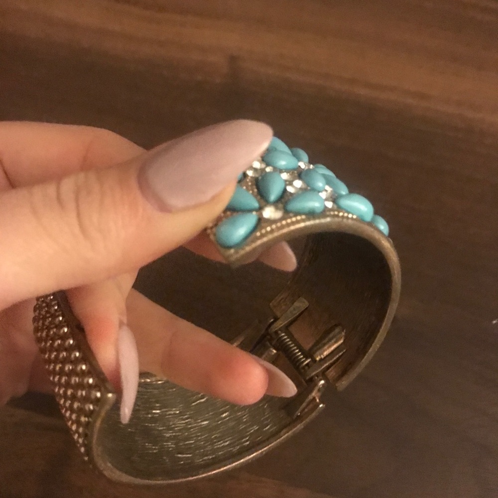 Statement bracelet - Picture 2 of 3