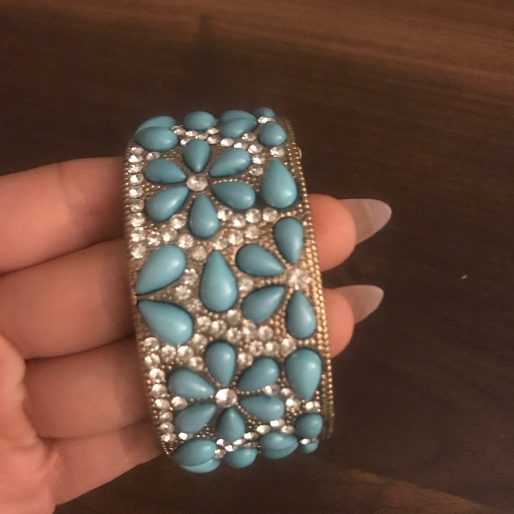 Statement bracelet - Picture 3 of 3