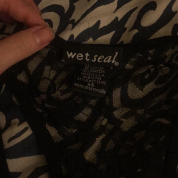 Aztec Print Lace Tank Top - Picture 2 of 2