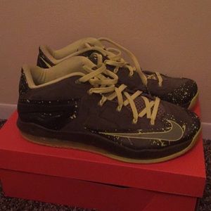 Nike Lebron 10 size 12