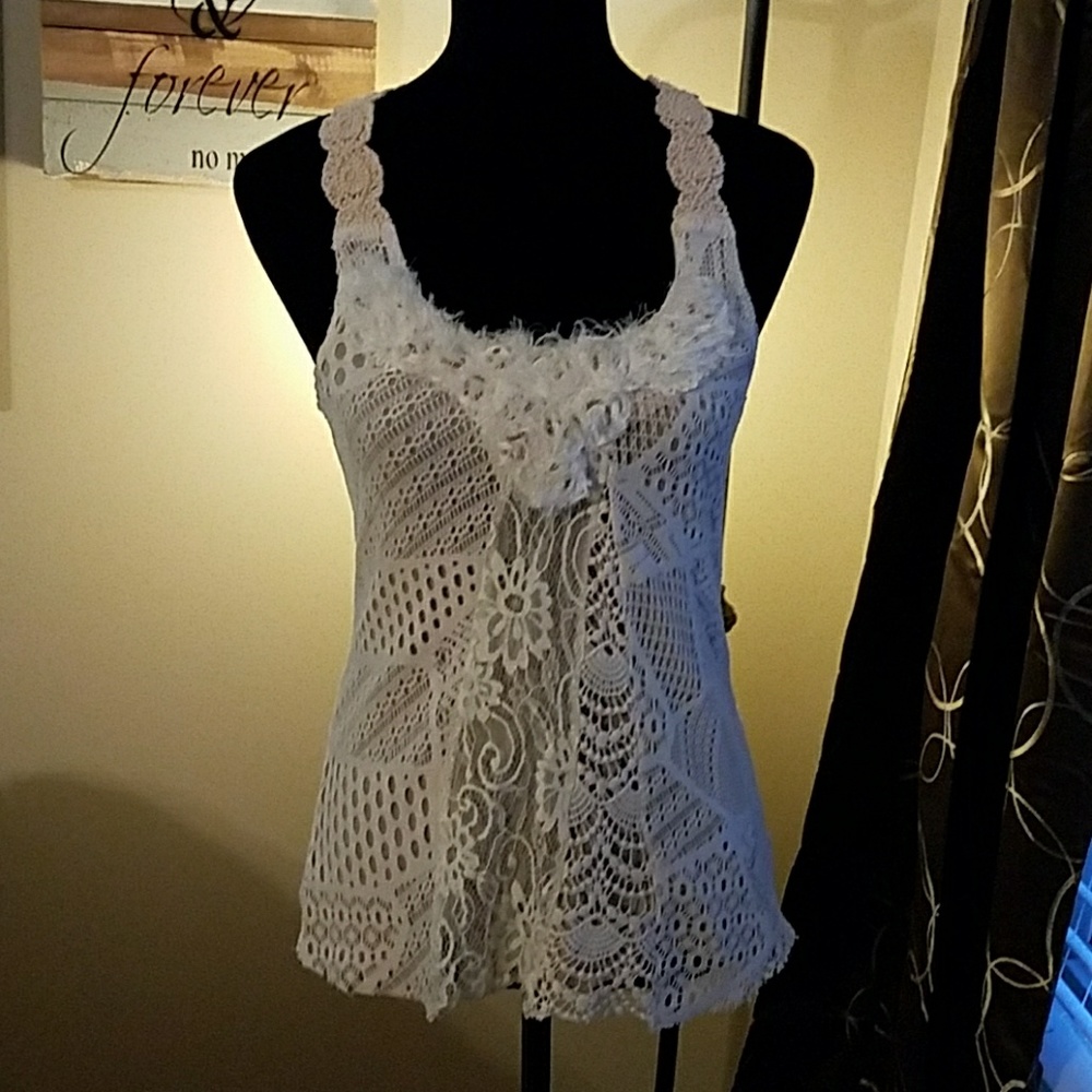 BKE S lined lace and crocheted tank top