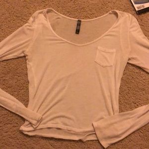 White long sleeve crop