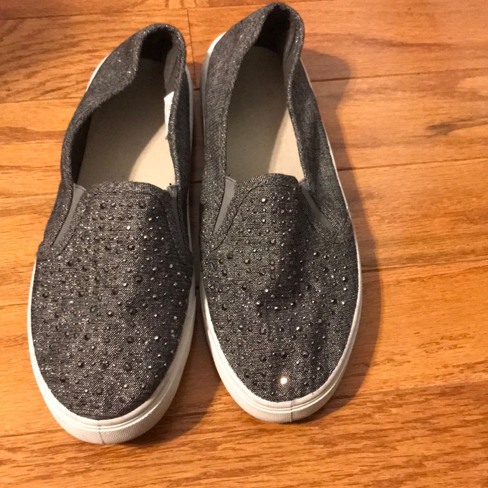 Like new slide on shoes