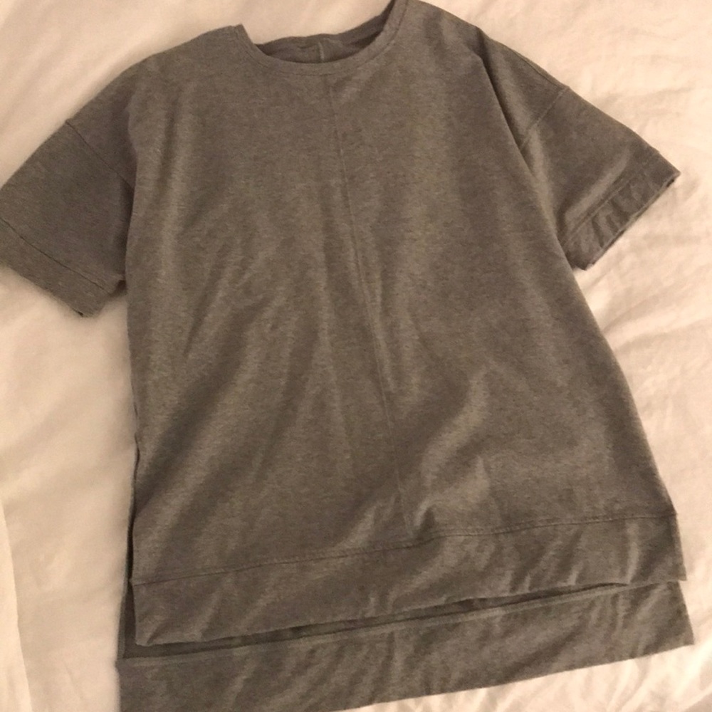Great lululemon basic tee