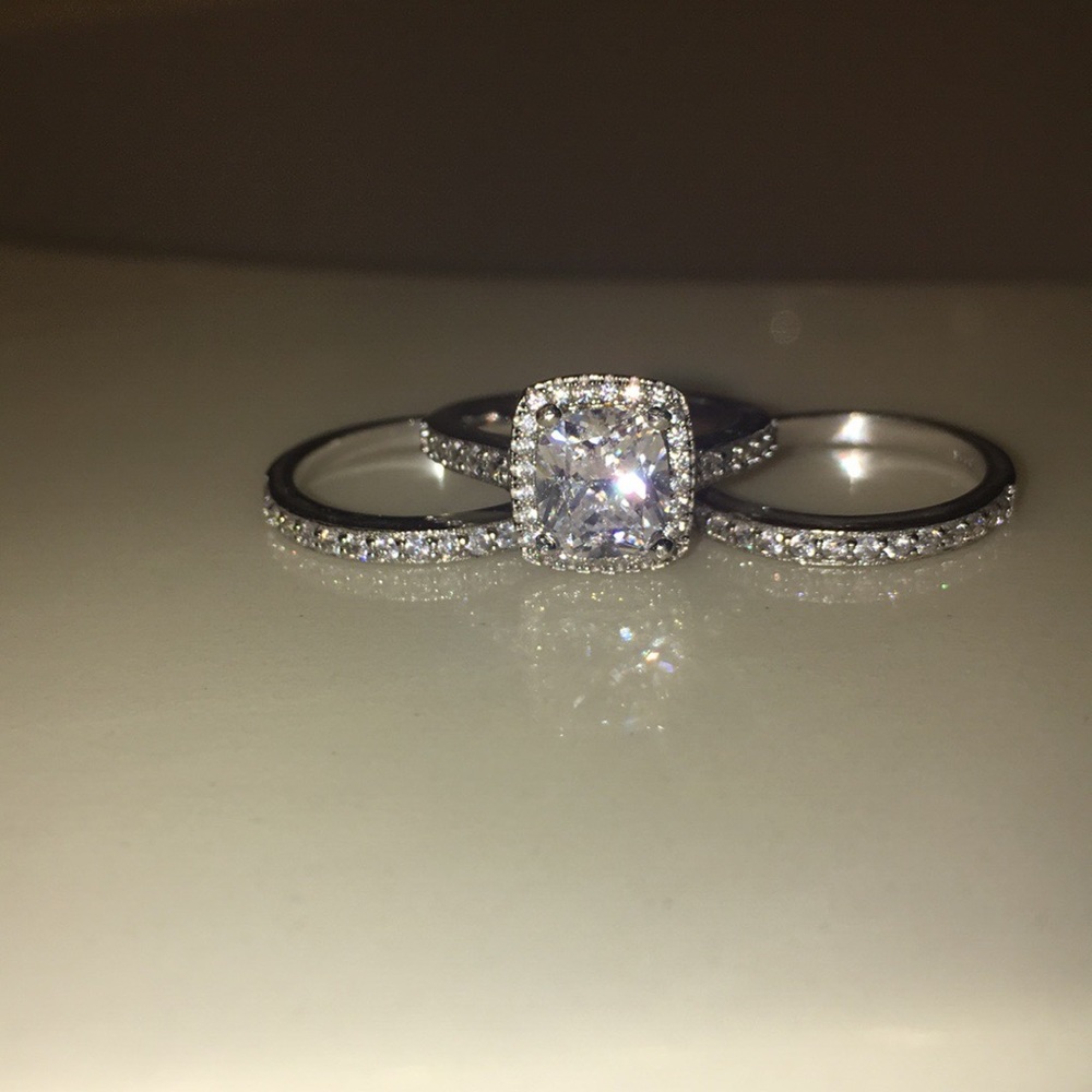 Engagement ring and wedding bands✨💕💎