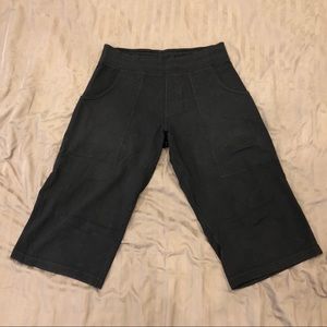 Lululemon Men’s Long Shorts 19” inseam Sz L/XL