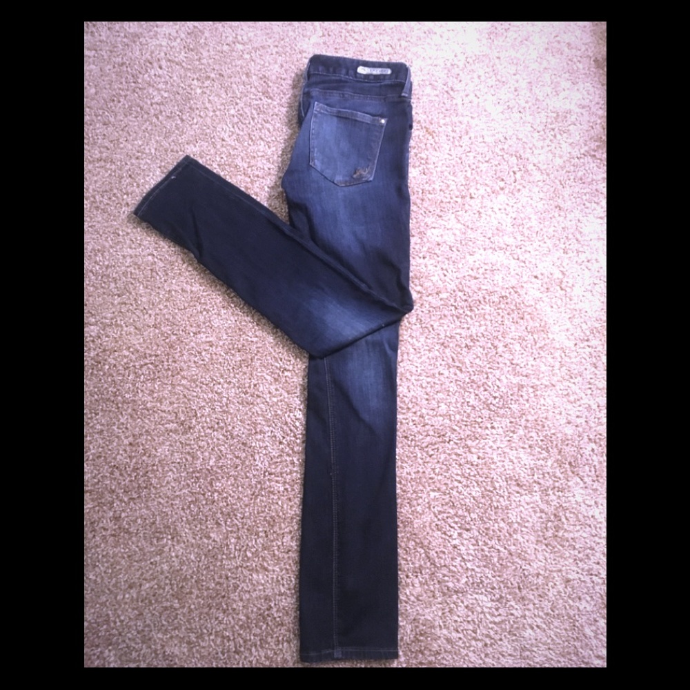 Express dark wash stretchy skinny jeans💎
