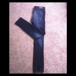 Express dark wash stretchy skinny jeans💎