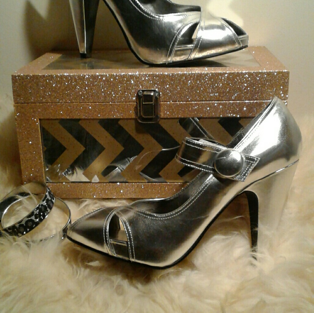 Two Lips | NEW Strappy Silver Peep-Toe Party Heels