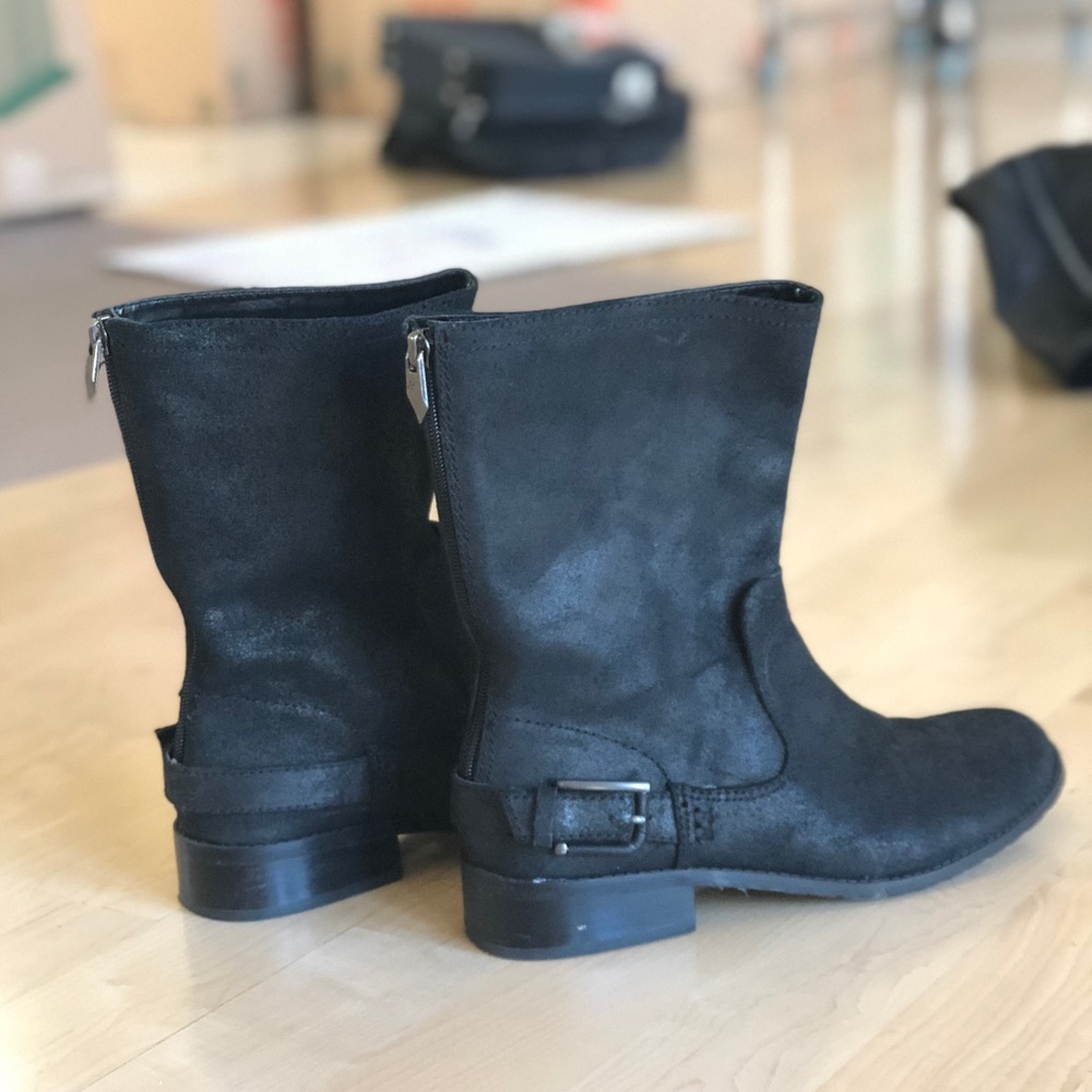 High top Leather Boots