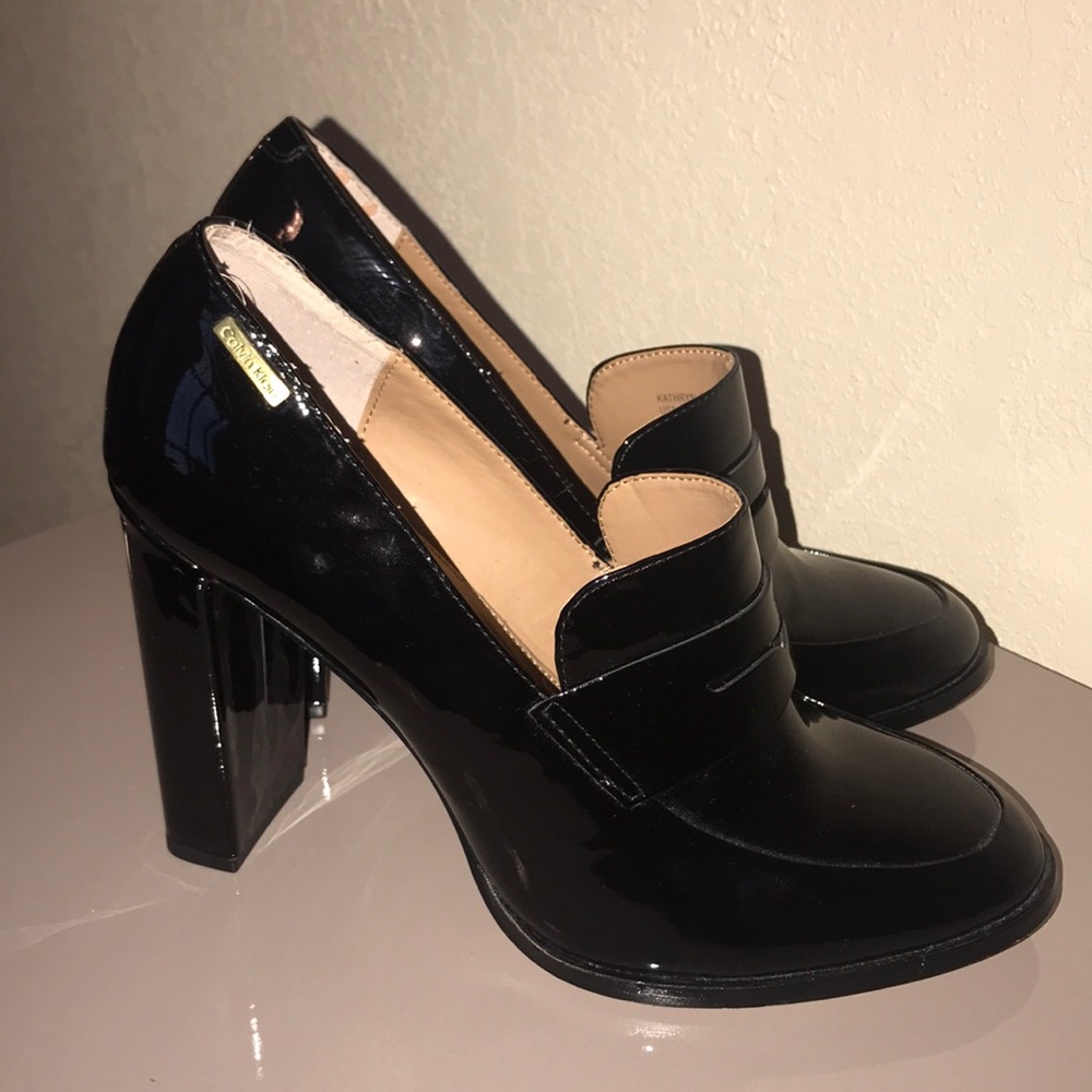 CALVIN KLEIN Pumps