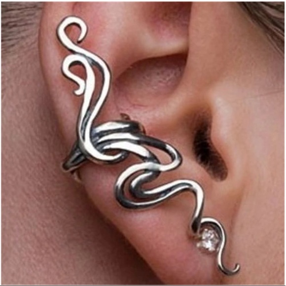 Vintage Style Ear Cuff - Picture 2 of 4