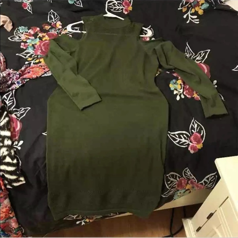 Green cold Shoulder dress