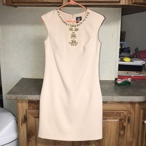 Vince Camuto Size 2, beautiful dress.