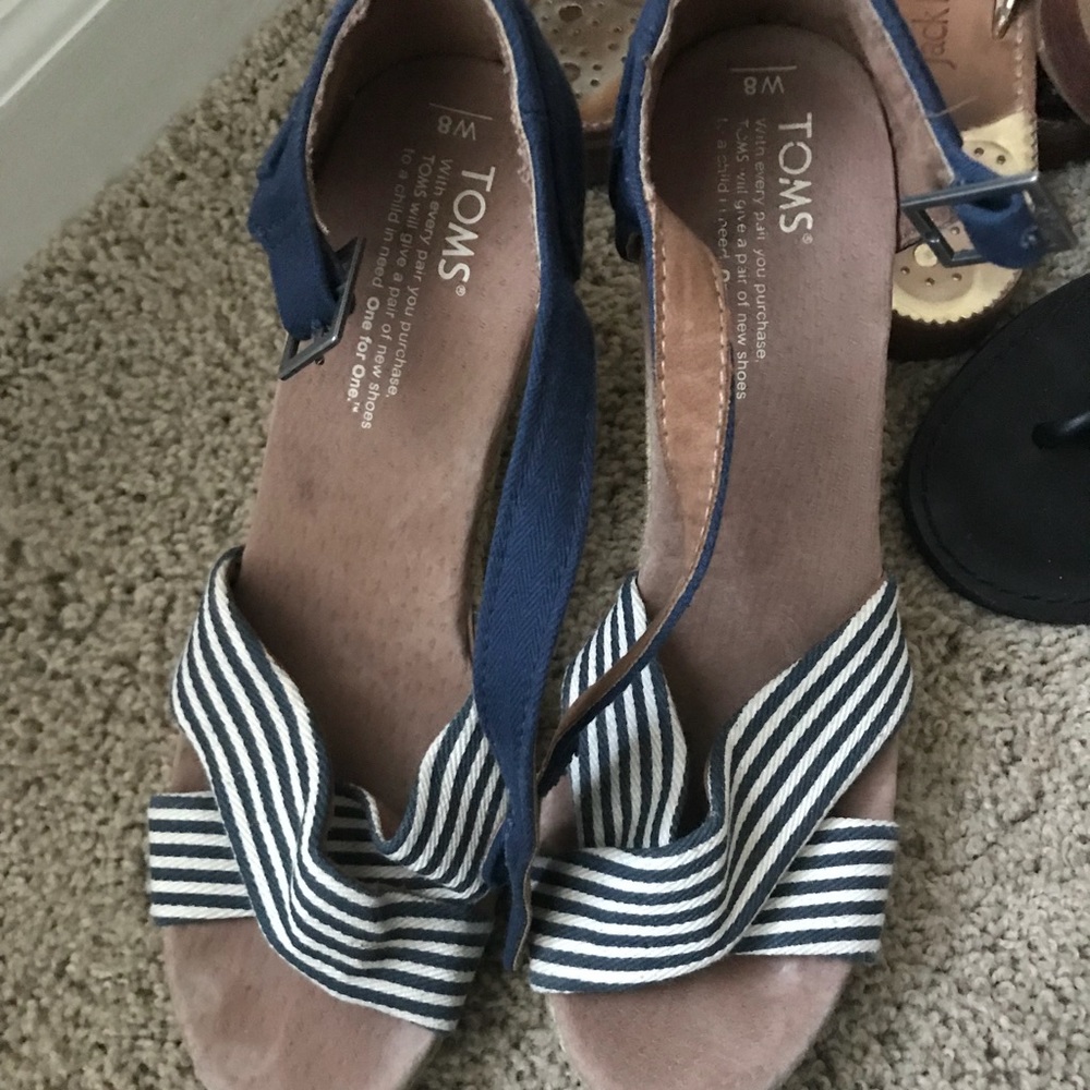 TOMS wedges 8