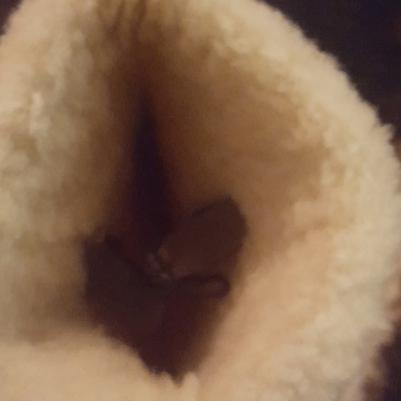 *SOLD* FRYE SHEARLING LEATHER BOOTS - Picture 3 of 7