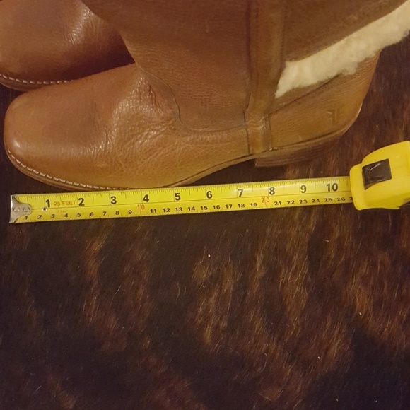*SOLD* FRYE SHEARLING LEATHER BOOTS - Picture 5 of 7