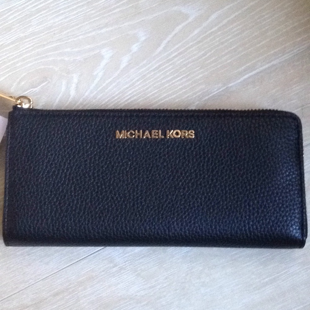 Michael Kors black leather wallet