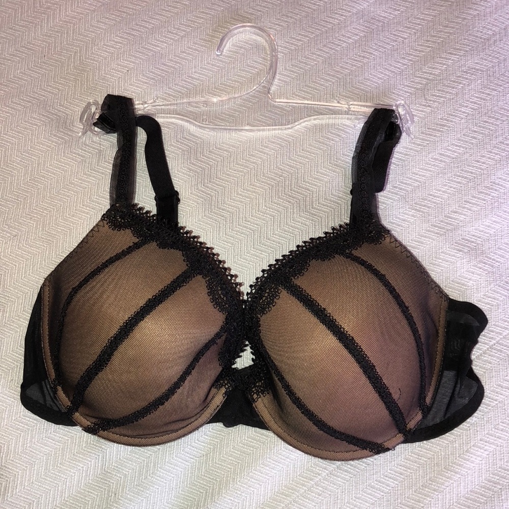 Simone Perele bra w/o the matching panty😢