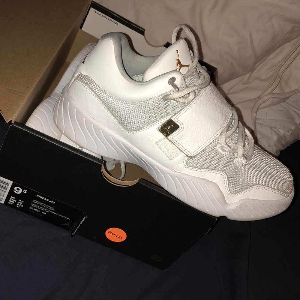 Jordan J23 white and gold worn once. With box.
