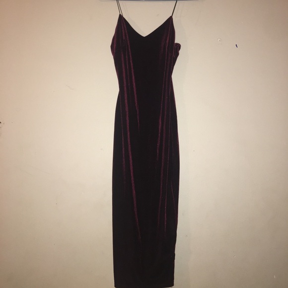Love Culture Dresses & Skirts - bodycon burgundy velvet midi dress