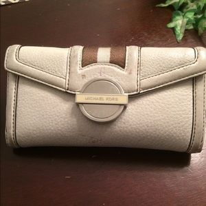 Mk wallet (authentic)