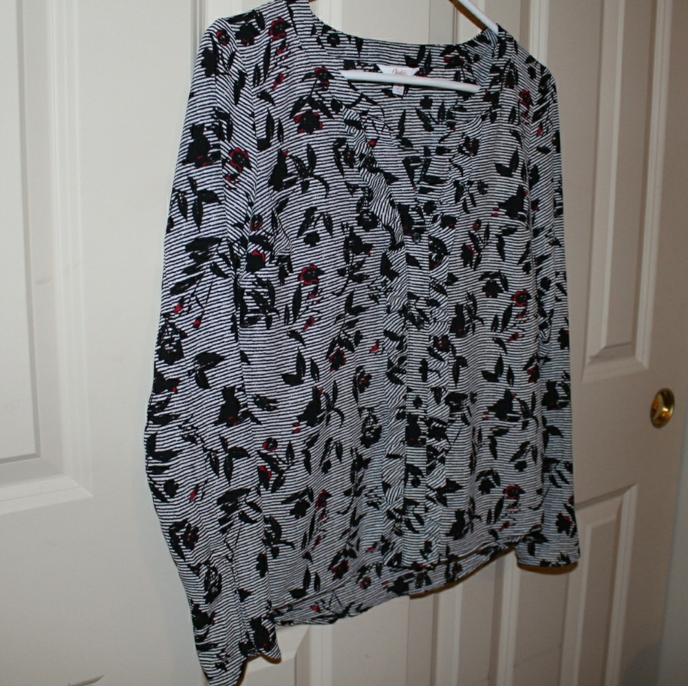 Floral Top - Picture 3 of 6