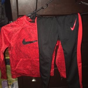 Nike sweatsuit