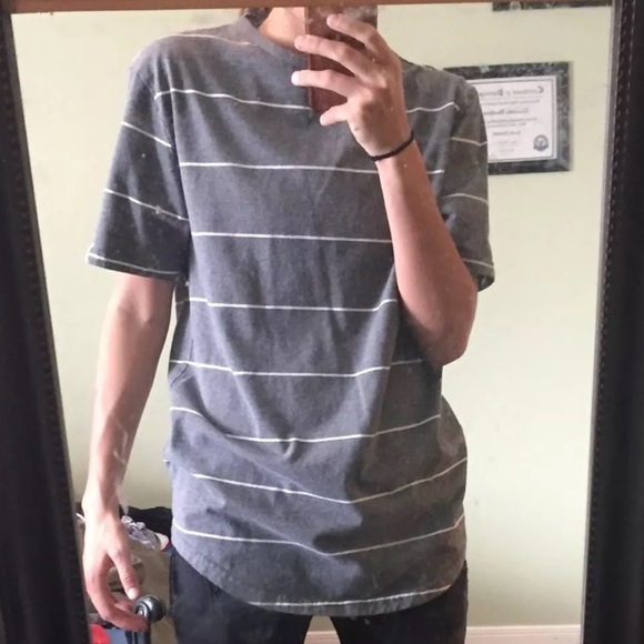 🔥Men's "ZINE" Long Tee from Zumiez - Picture 2 of 4