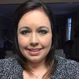 Meet your Posher, Leah