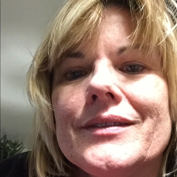 Meet your Posher, Ann - Picture 1 of 1